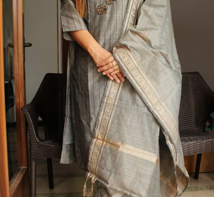 Kurti-palazo-duppatta set.